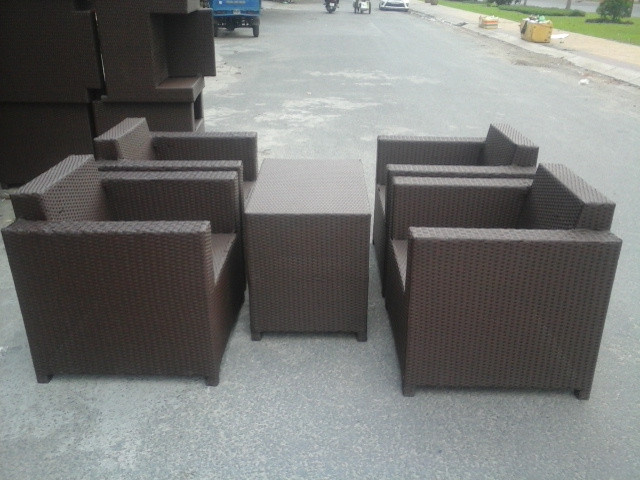 Bàn ghế mây nhựa 05