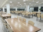 Bàn ghế ăn căng tin làm bằng gỗ ép